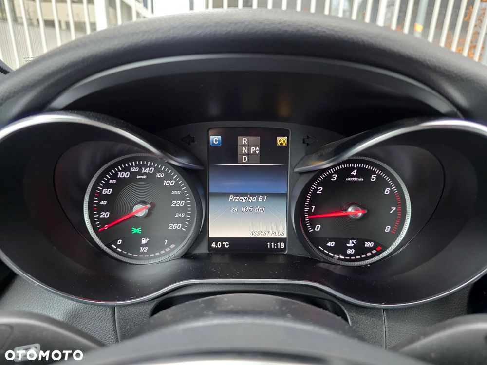 Mercedes-Benz GLC 250 4Matic 9G-TRONIC AMG Line - 22