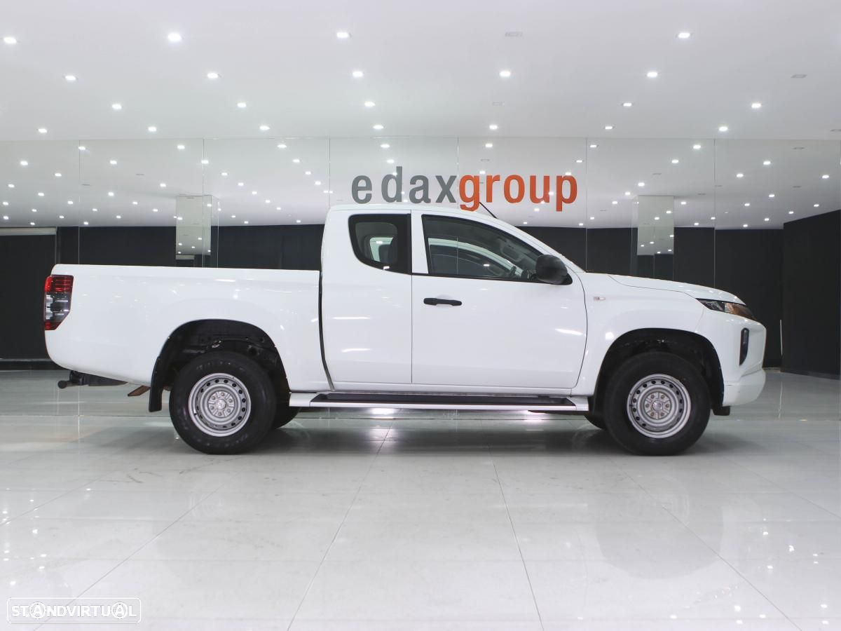 Mitsubishi L200 2.4 DI-D CLUB CAB INVITE 3L 4WD - 2