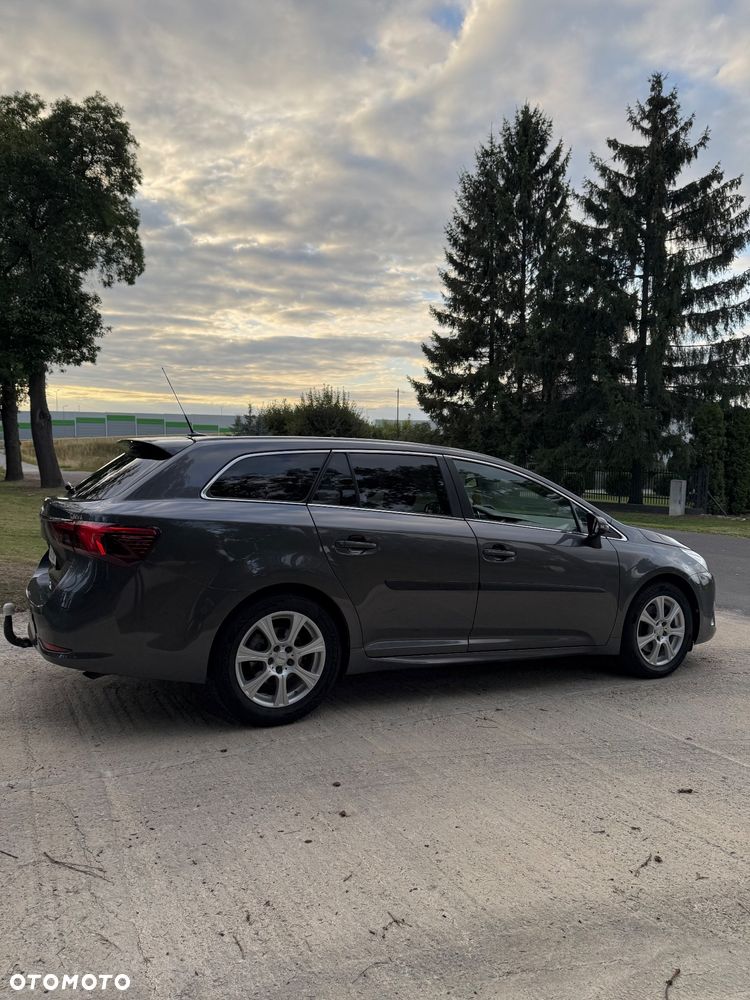 Toyota Avensis 2.0 D-4D Active Business - 5