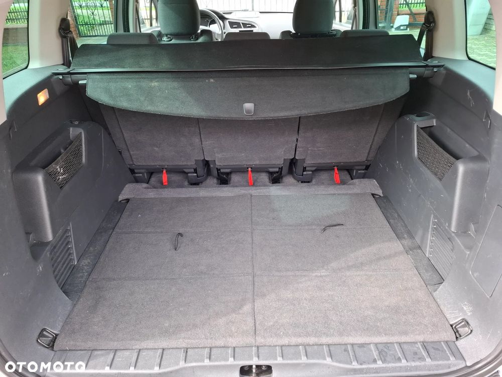 Peugeot 5008 - 21