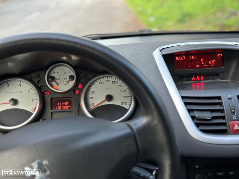 Peugeot 207 1.4 16V Trendy - 14