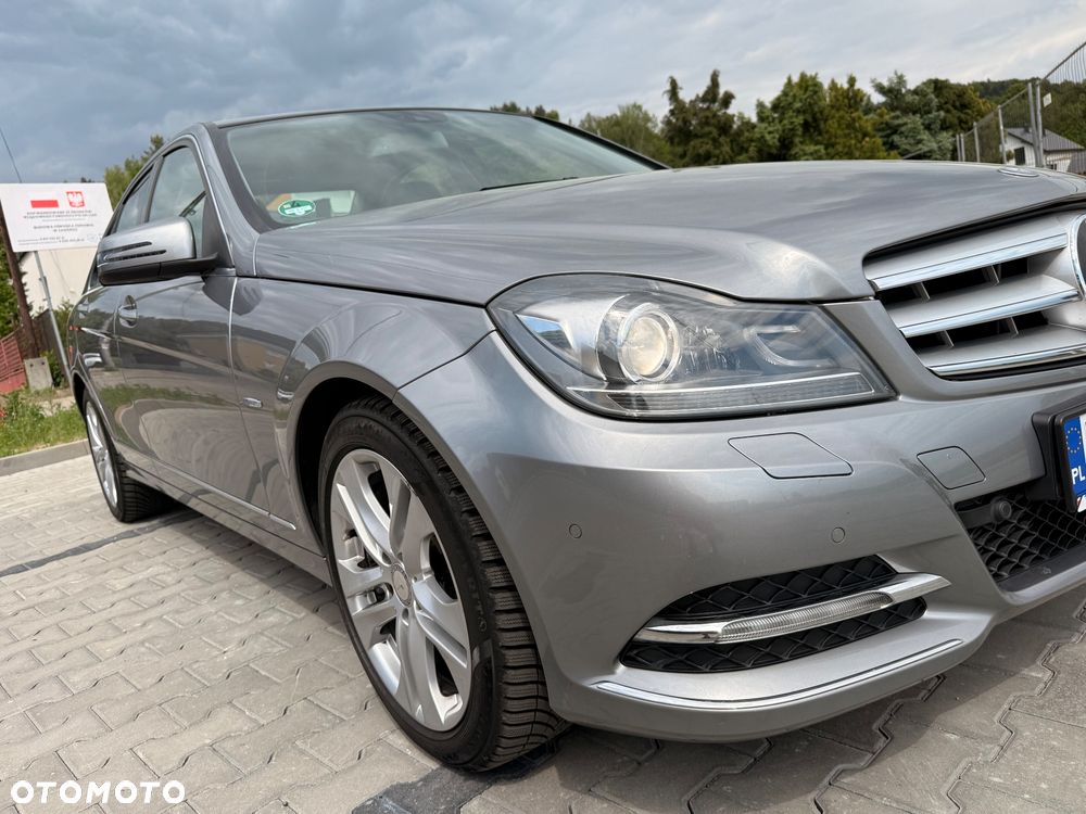 Mercedes-Benz Klasa C 250 (BlueEFFICIENCY) 7G-TRONIC Avantgarde - 18