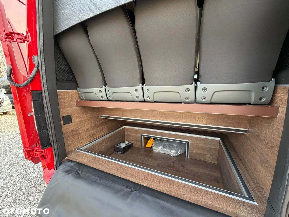 Mercedes-Benz Sprinter 519 - 10