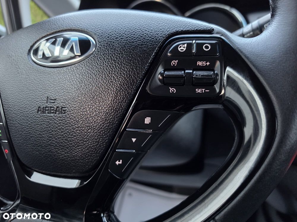 Kia Ceed 1.6 GDI DCT Platinum Edition - 17