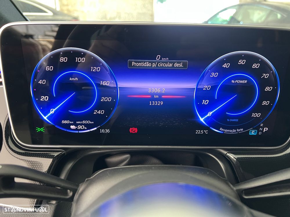 Mercedes-Benz EQE 300 Electric Art - 11