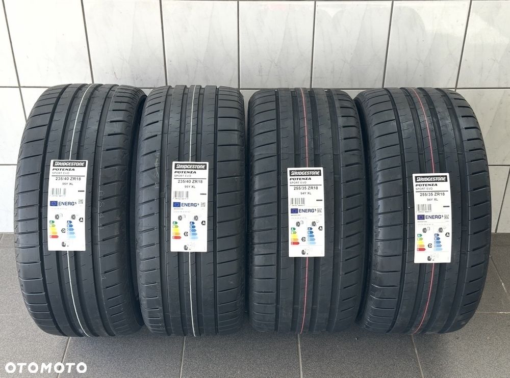 Mercedes-Benz SLC AMG 43 9G-TRONIC - 24