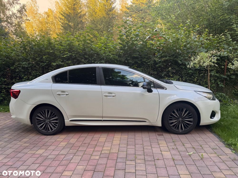Toyota Avensis 2.0 Selection MS - 1