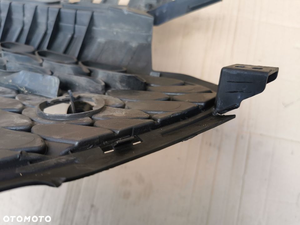 ATRAPA GRILL HYUNDAI I20 II 86569-C8010 - 3