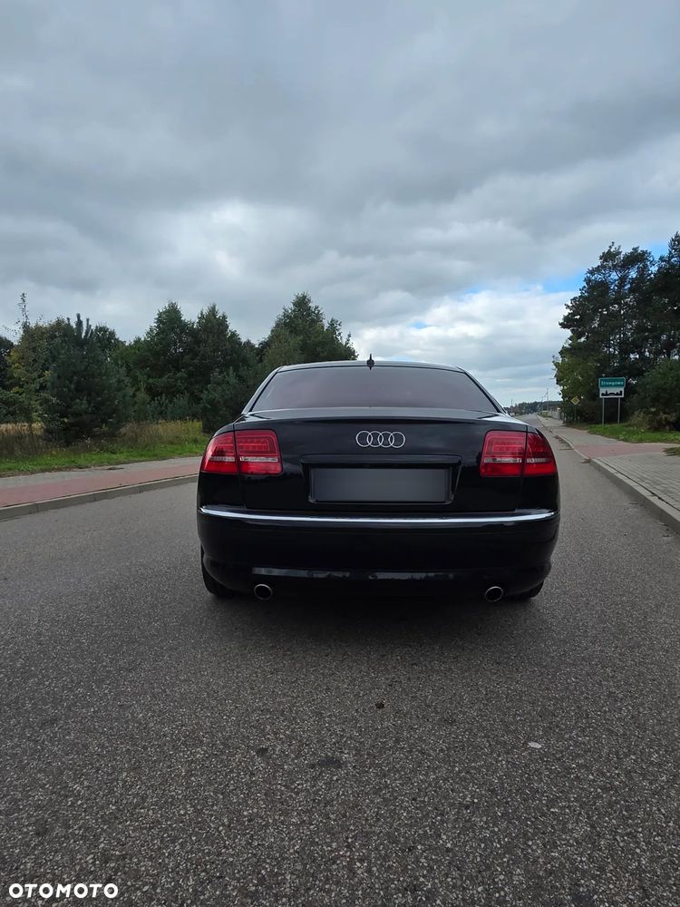 Audi A8 - 12