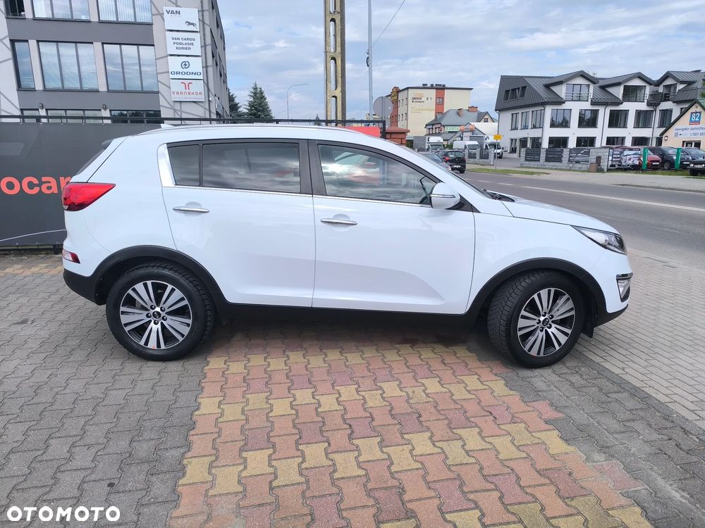 Kia Sportage 1.7 CRDI 2WD Dream-Team Edition - 2