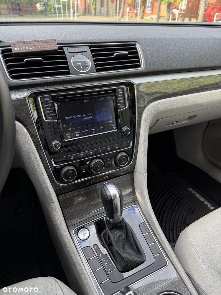 Volkswagen Passat 1.8 TSI BMT Highline DSG - 13