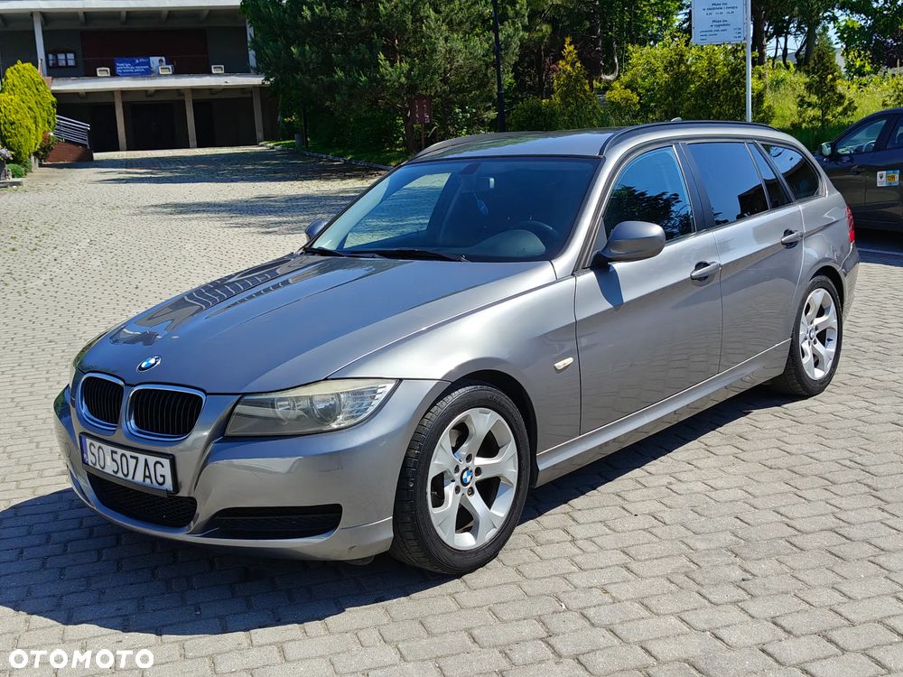 BMW Seria 3 318d Edition Exclusive - 17