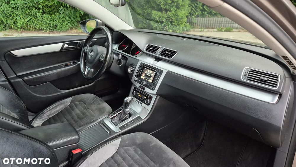 Volkswagen Passat 2.0 TDI Highline DSG - 18