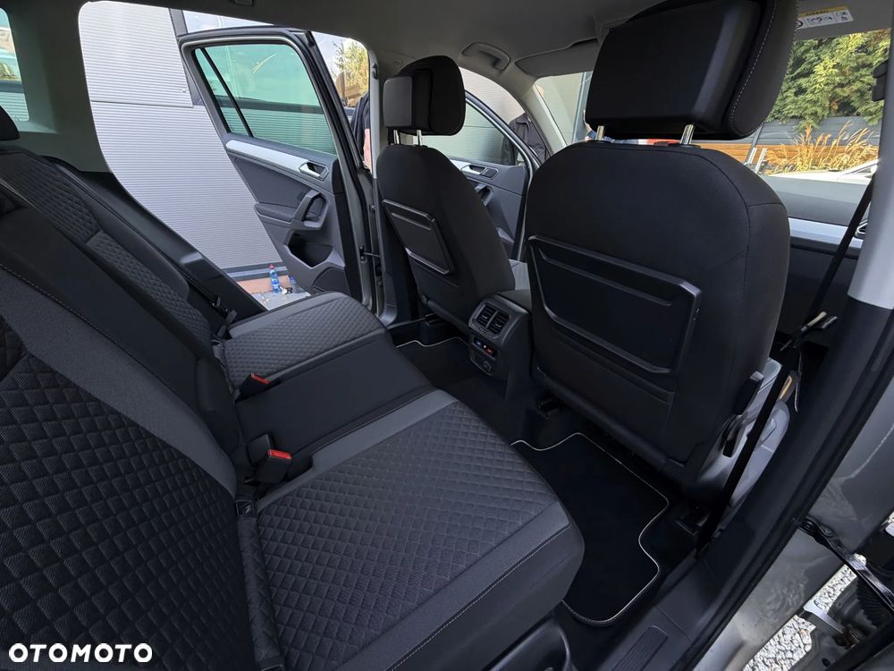 Volkswagen Tiguan - 17
