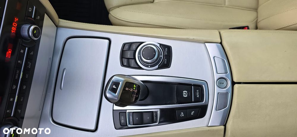BMW Seria 7 730d Edition Exclusive - 17
