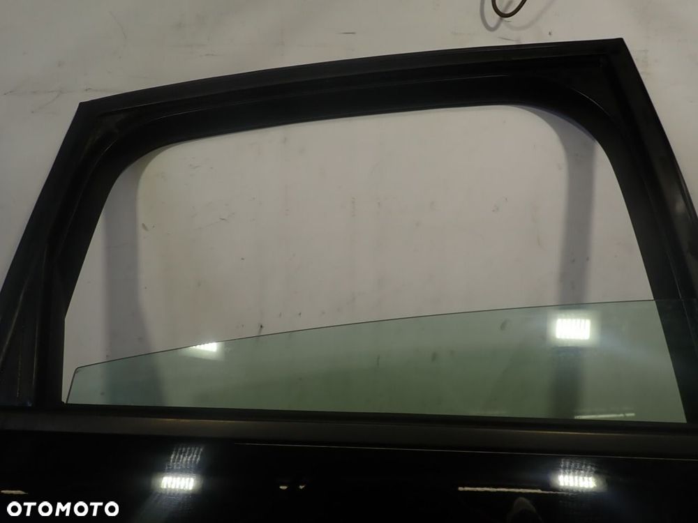 DRZWI PRAWY TYŁ AUDI A2 1.4 - 3