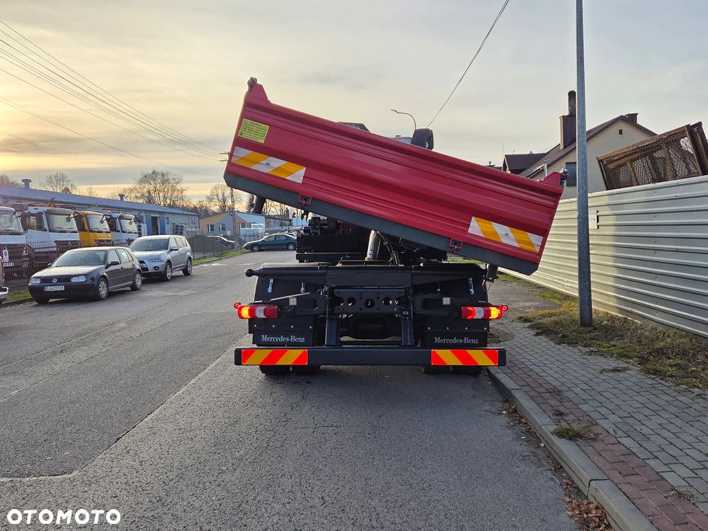 Mercedes-Benz AROCS 1824 // HDS HMF 1420-K2 // PILOT FUNKCJE 5 i 6 // NOWY KIPER WYWROTKA // ZAWIESZENIE BUDOWLANE WYSOKIE // PRZED PIERWSZĄ REJ W PL MOŻLIWE ZMIANY ZABUDOWY - 14