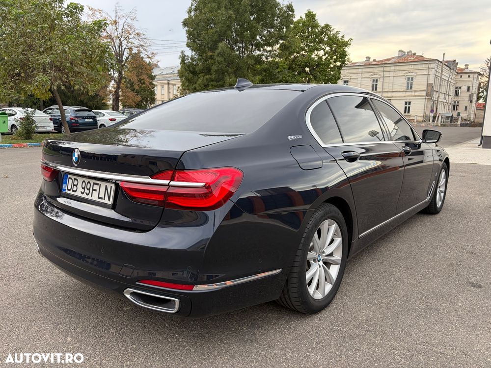 BMW Seria 7 2018 photo 3
