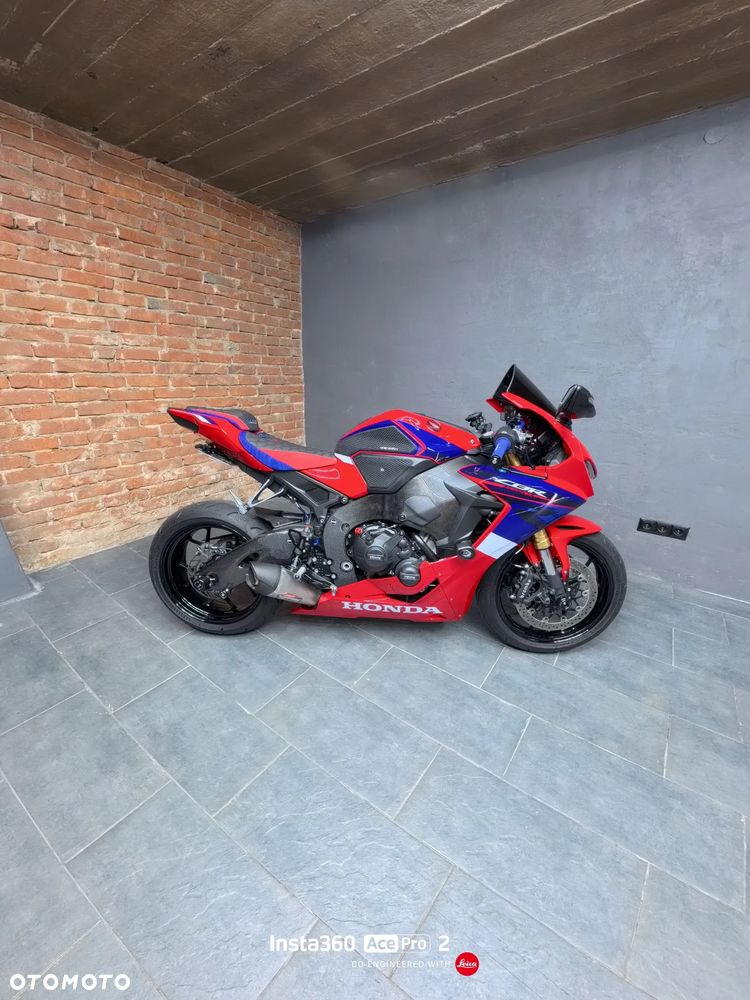 Honda CBR - 9