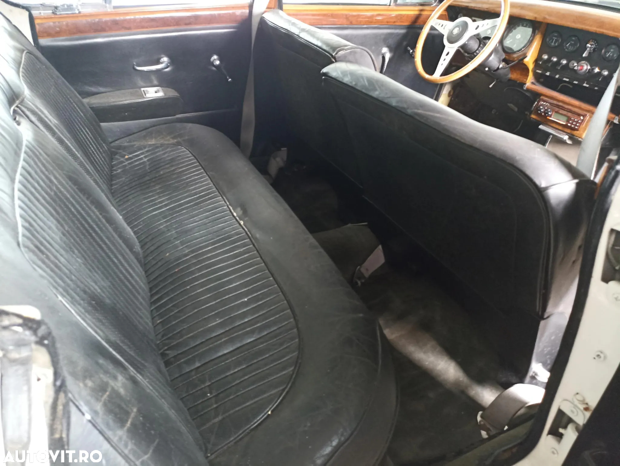 Jaguar Daimler - 18