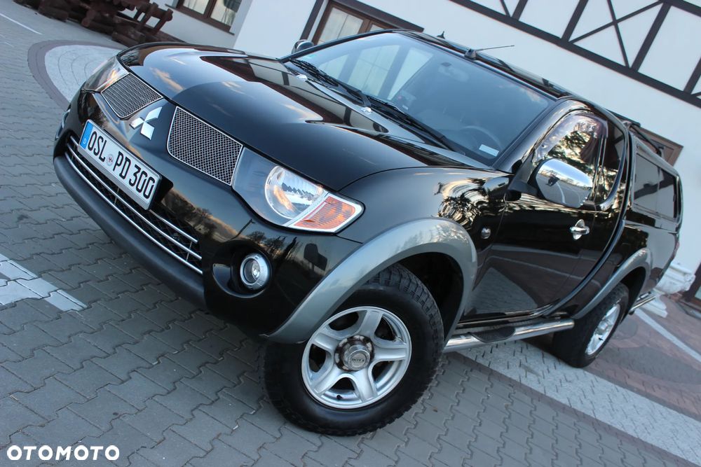 Mitsubishi L200 Pick Up 4x4 Intense Club Cab - 22
