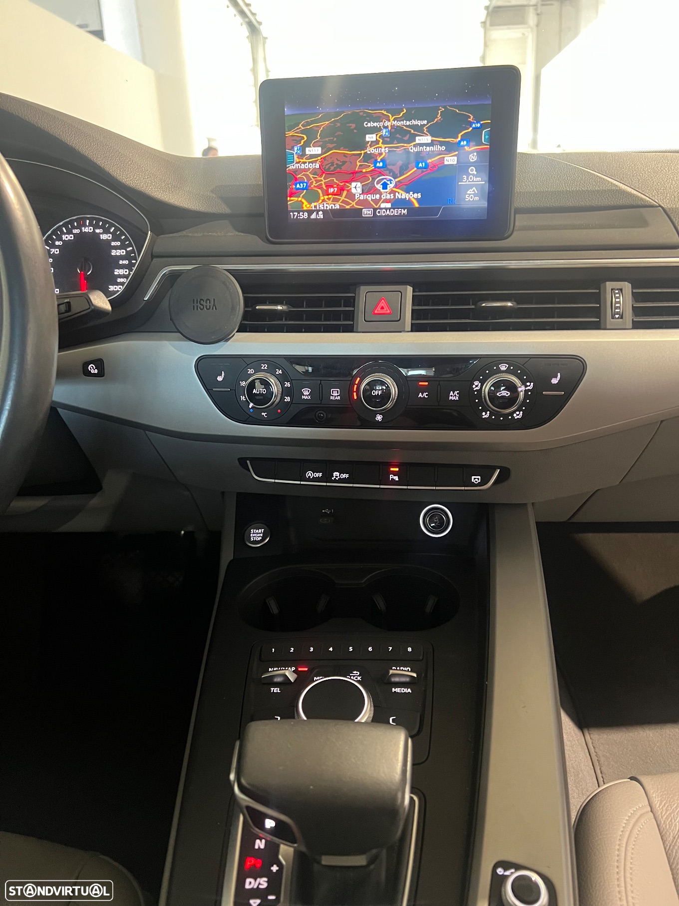 Audi A4 30 TDI S tronic design - 10