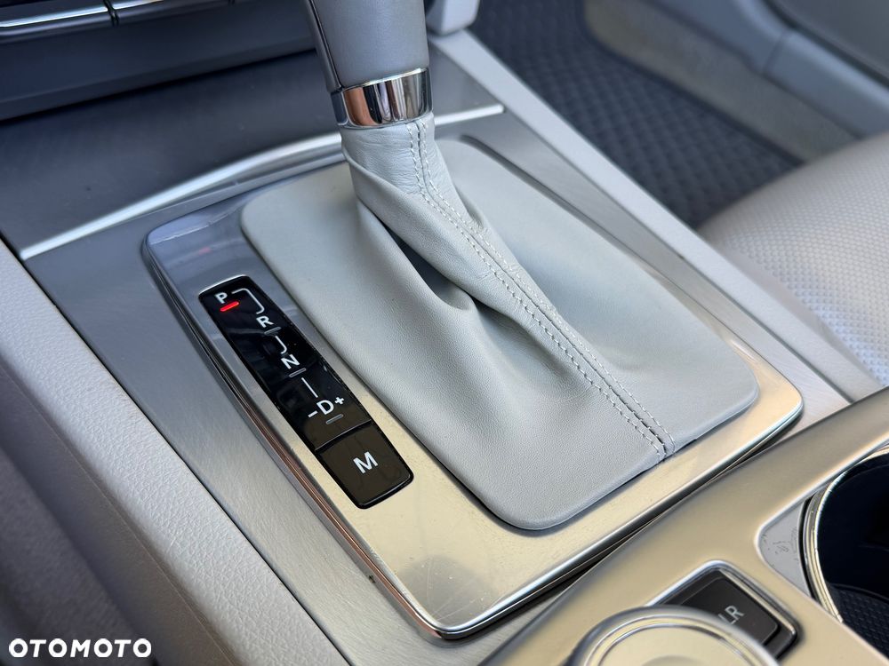Mercedes-Benz Klasa E 500 7G-TRONIC Prime Edition - 22