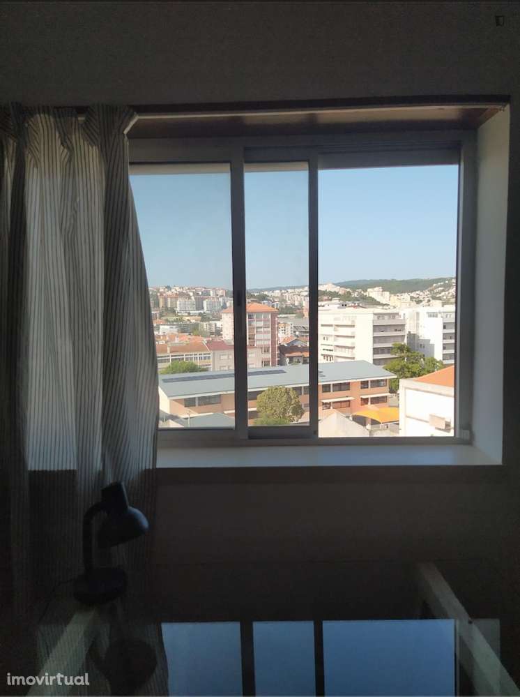 Quarto - localizado em Norton de Matos Coimbra - Grande imagem: 3/6