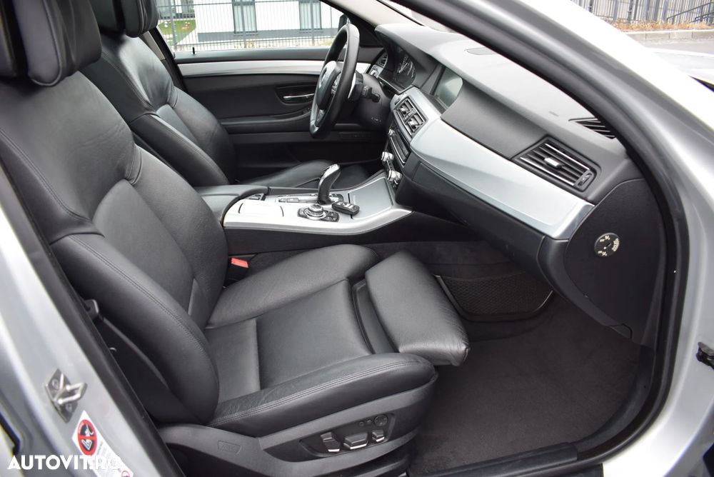 BMW Seria 5 525d Sport-Aut. - 9