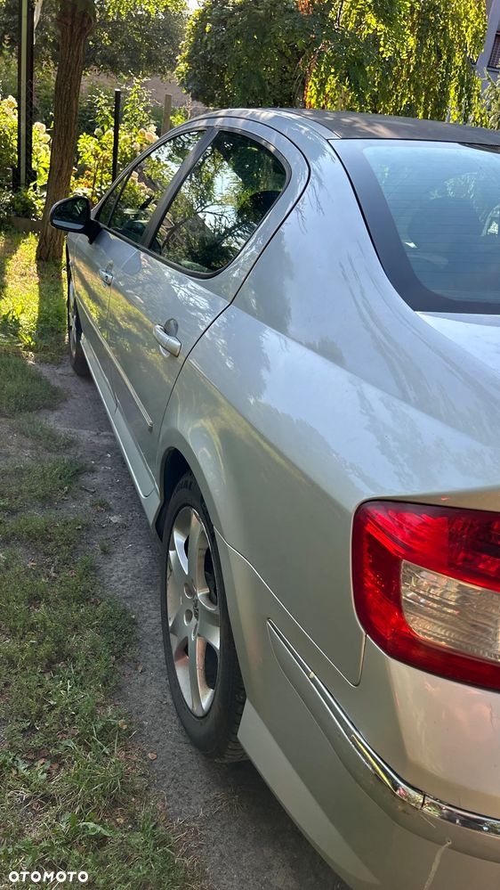 Peugeot 407 - 9