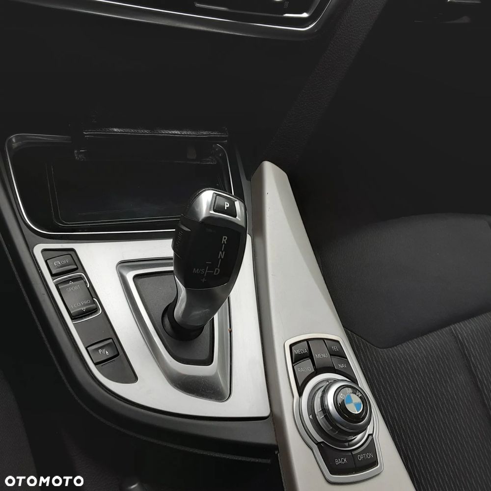 BMW Seria 3 - 15