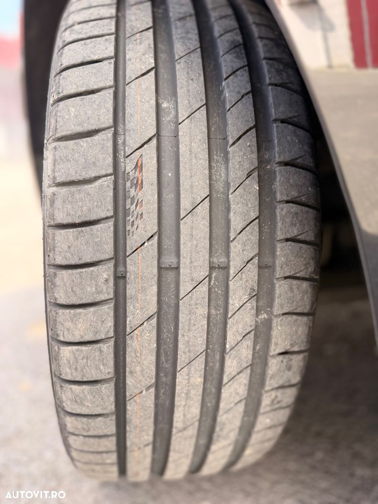 BMW Seria 3 320d xDrive DPF - 11