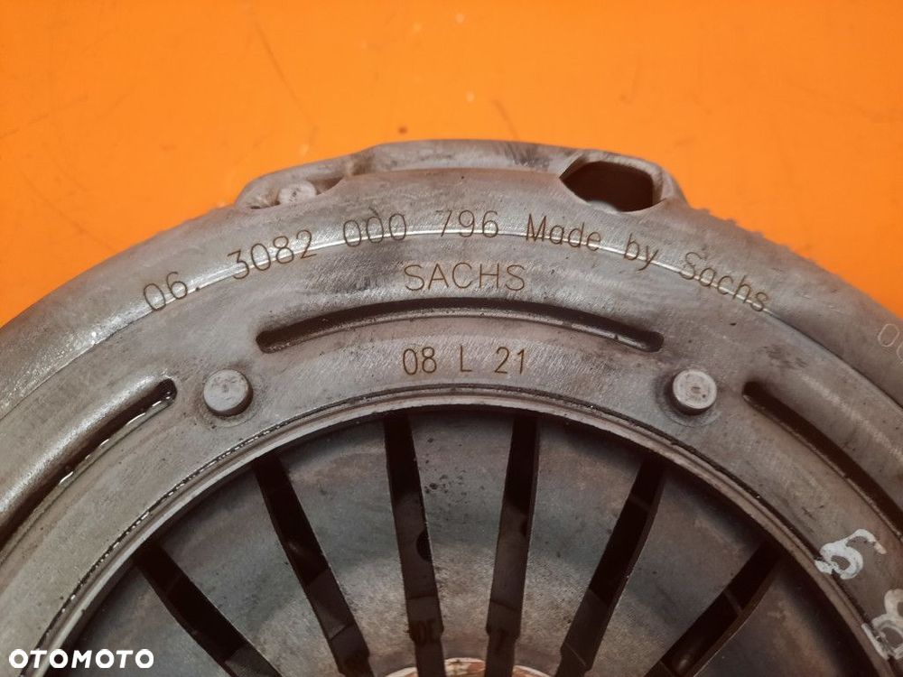 SEAT IBIZA III 1.4MT 85KN 06-08 SPRZĘGŁO  KOŁO DWUMASOWE 3082000796 BXW - 2