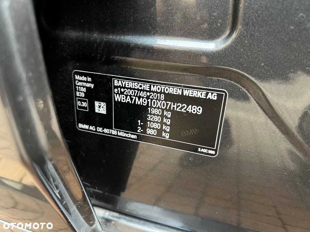 BMW Seria 1 118d M Sport Shadow - 19