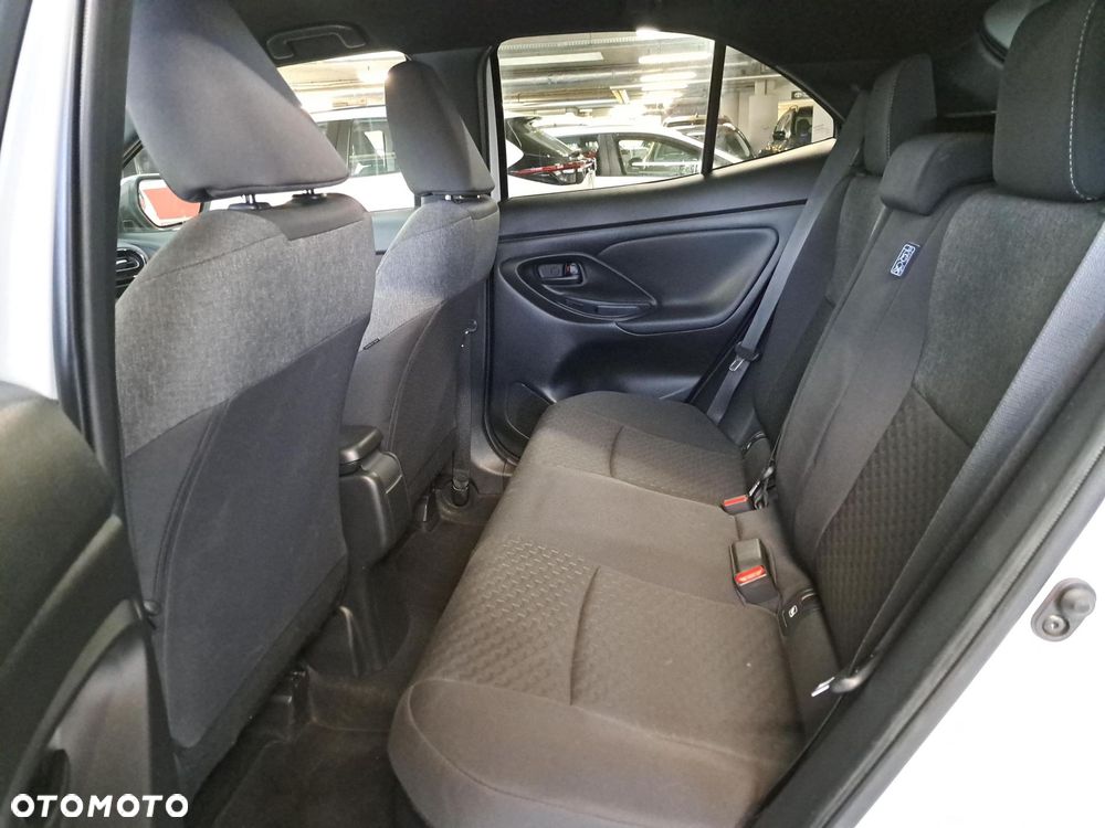 Toyota Yaris Cross Hybrid 1.5 Style - 25