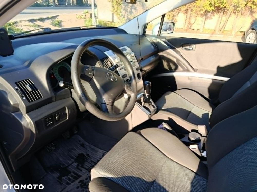 Toyota Corolla Verso 1.8 Sol 7os - 3