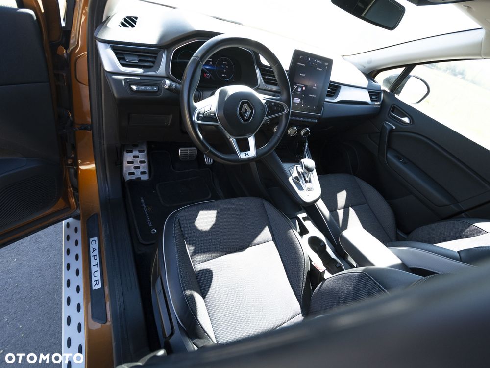 Renault Captur 1.6 E-TECH Plug-In Intens - 18
