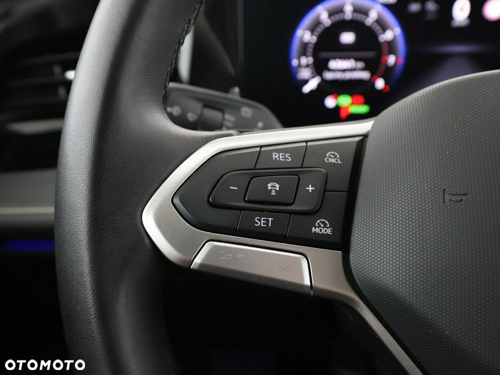 Volkswagen Passat Variant 1.5 e-TSI OPF DSG Business - 34