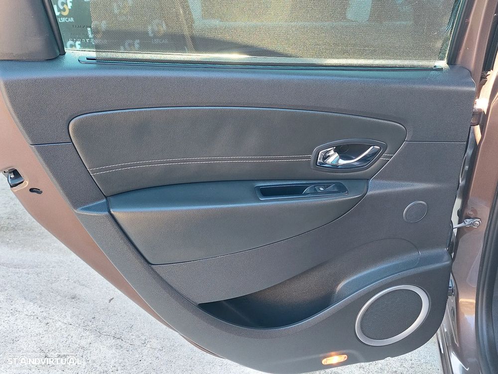 Renault Scénic 1.6 DCi Bose Edition - 16