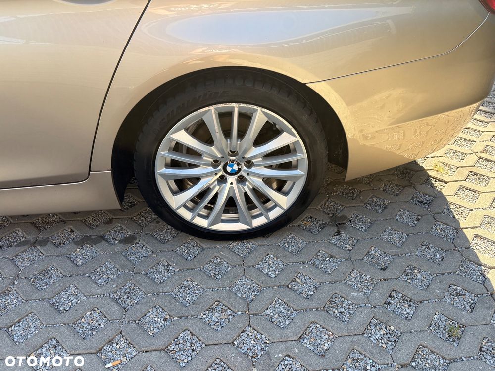 BMW Seria 5 520d - 8