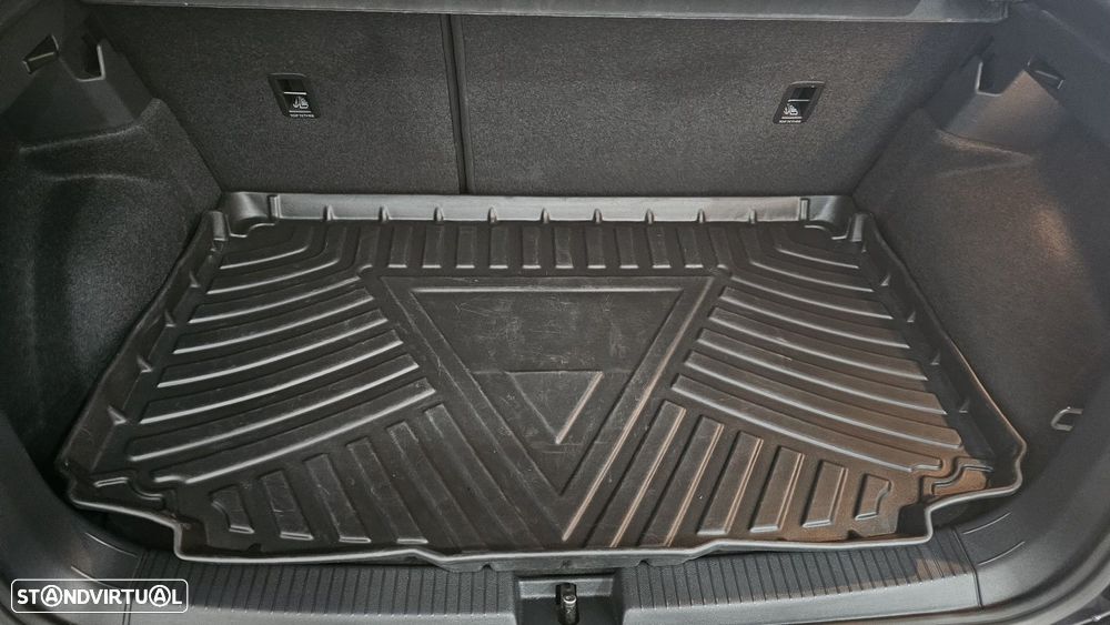 VW T-Cross 1.0 TSI Urban - 32