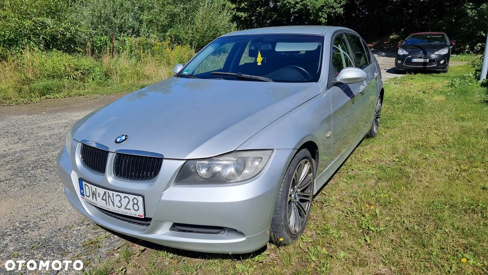 BMW Seria 3 320d DPF - 1
