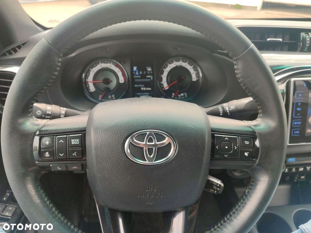 Toyota Hilux 2.4 D-4D Double Cab Dakar 4x4 - 17