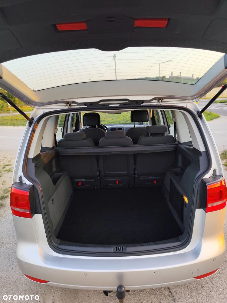 Volkswagen Touran 2.0 TDI DPF Comfortline DSG - 16