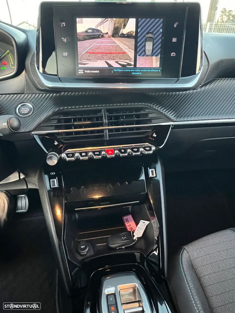 Peugeot e-208 Allure Pack - 23