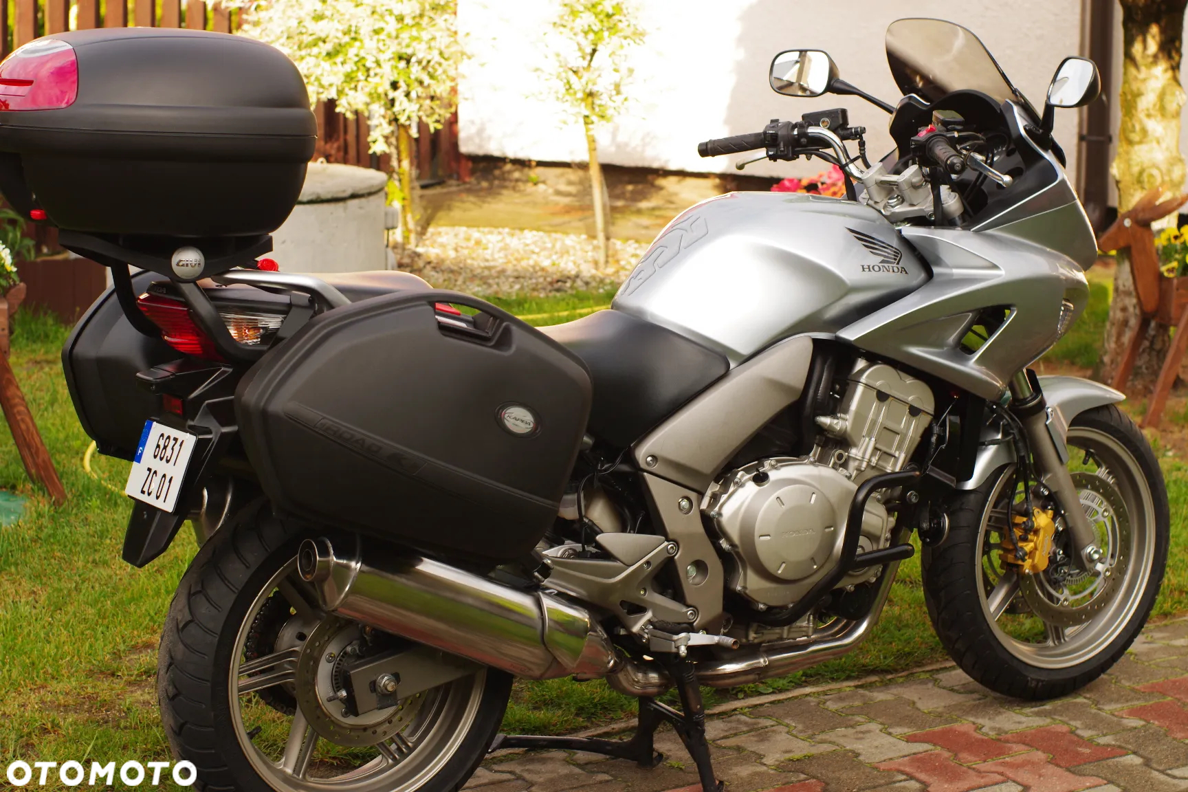 Honda CBF - 3