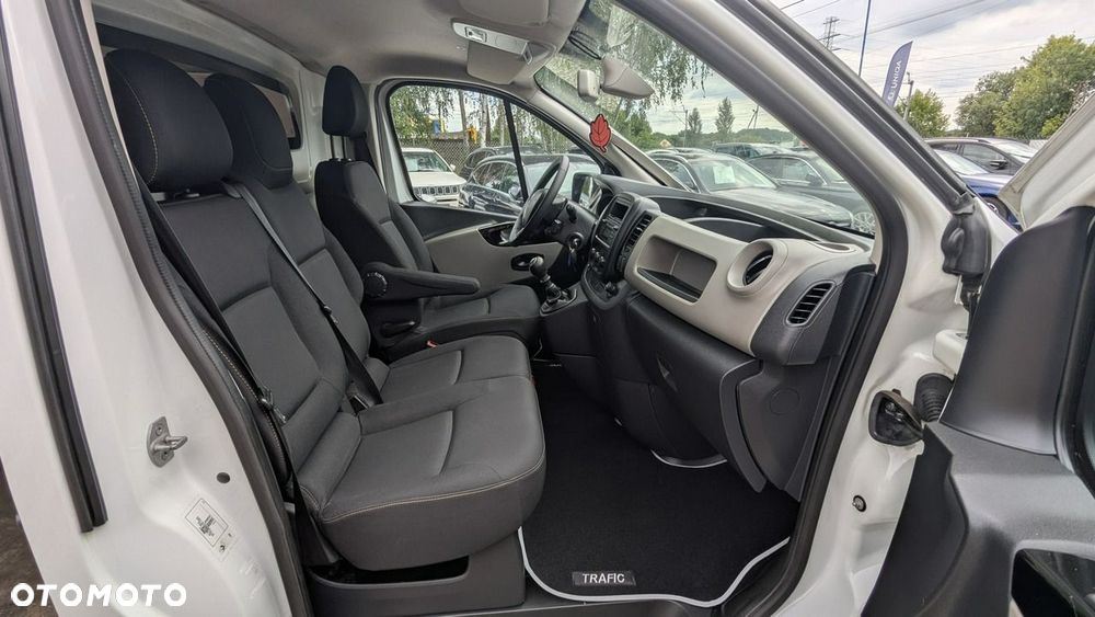 Renault Trafic - 18