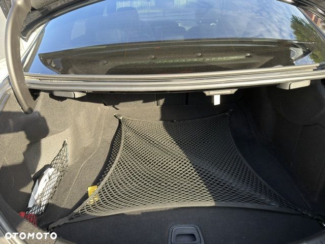 Mercedes-Benz Klasa E 220 d 4-Matic 9G-TRONIC - 26