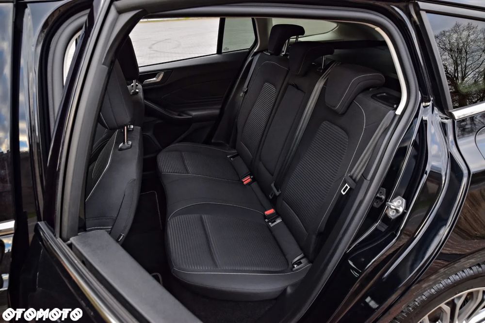 Ford Focus 1.5 EcoBoost Titanium X - 25