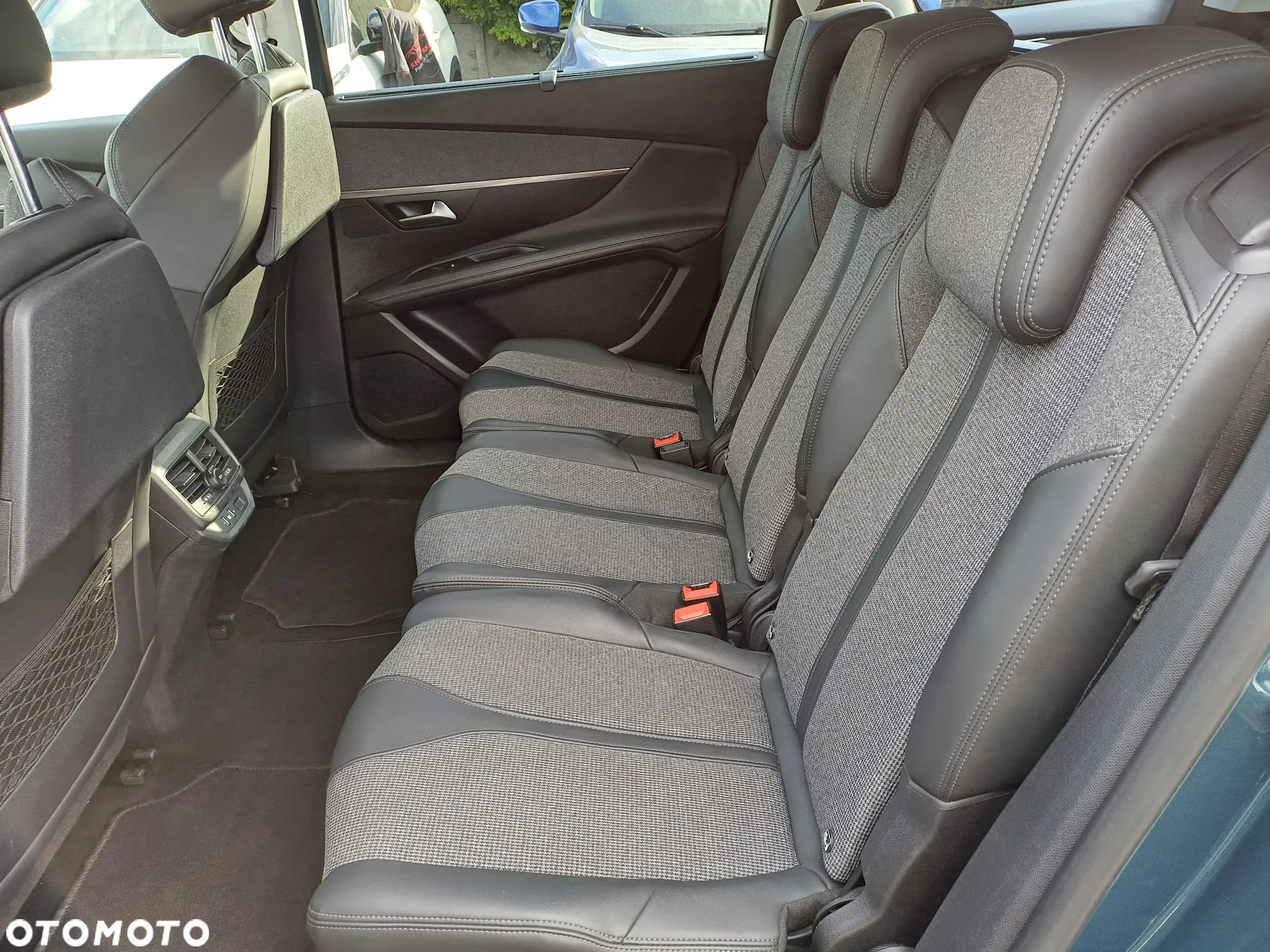 Peugeot 5008 BlueHDI 130 EAT8 Allure - 18